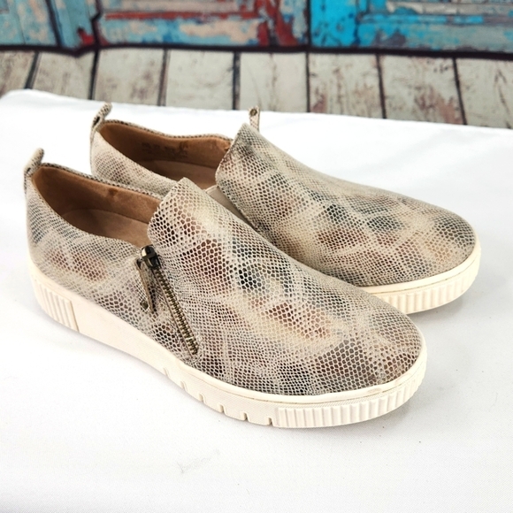 Soul Naturalizer Turner Animal Print Sneakers - Picture 1 of 7
